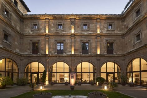 vira-arquitectura-restaurante-real-colegiata-de-san-isidoro-javier-bravo-05