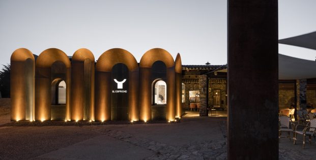 vira-arquiectura-bodega-el-capricho-aitor-ortiz-banner