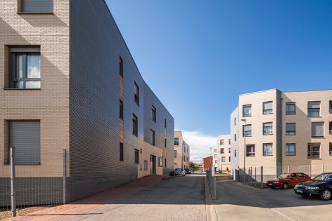 vira-arquitectura-bloque-de-viviendas-plan-parcial-R8-07