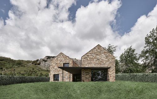 vira-arquitectura-casa-de-piedra-ii-javier-bravo-13