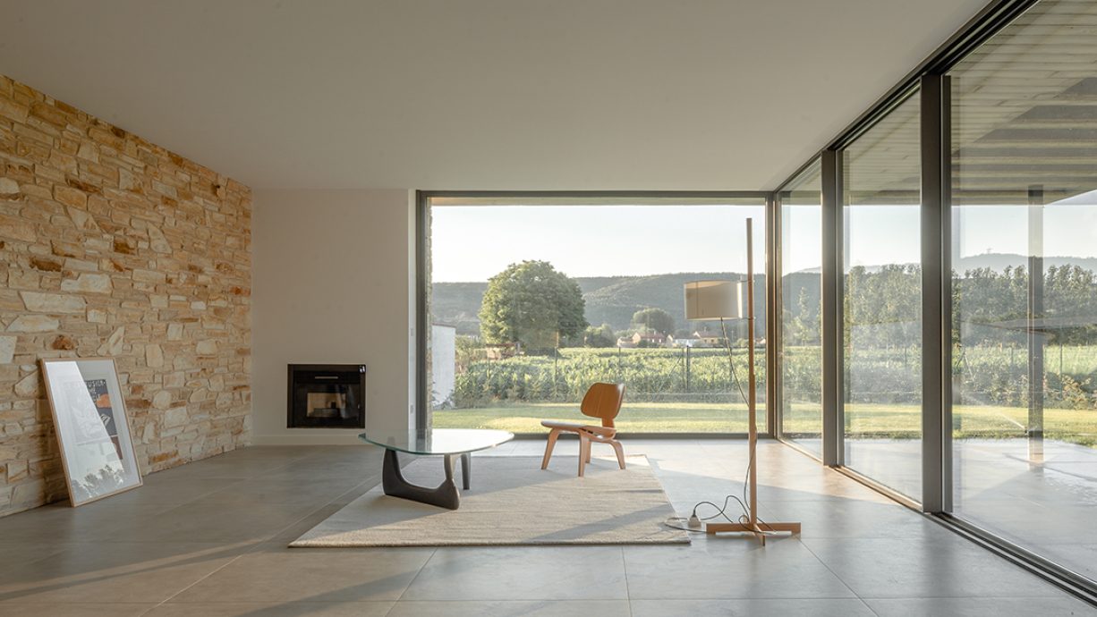 vira-arquitectura-casa-de-piedra-i-12