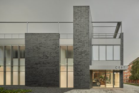 vira-arquitectura-centro-de-empresas-de-base-tecnológica-javier-bravo-291