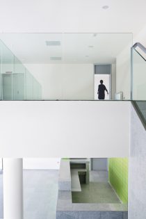 vira-arquitectura-centro-de-salud-de-babia-jara-varela-09