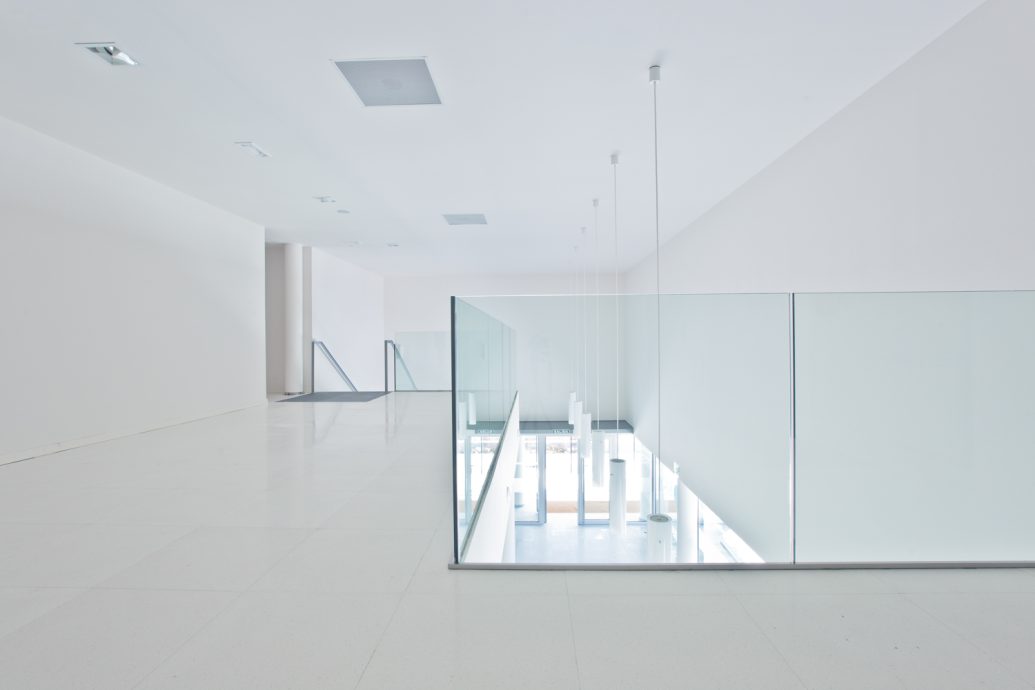vira-arquitectura-centro-de-salud-de-babia-jara-varela-10