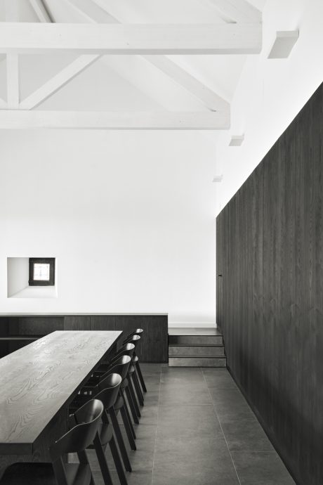 vira-arquitectura-monasterio-rabanal-del-camino-javier-bravo-10