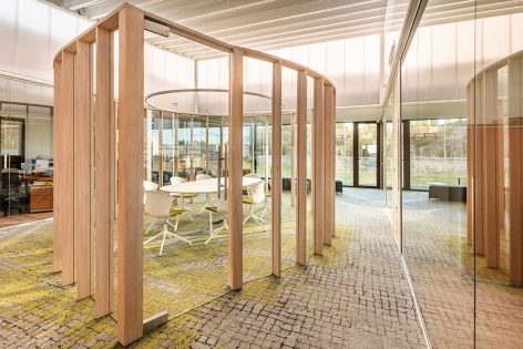 vira-arquitectura-oficinas-leon-research-javier-bravo-03
