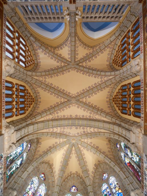 vira-arquitectura-palacio-episcopal-astorga-gaudi-imagenMAS-07