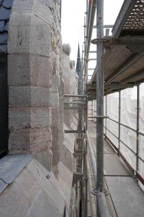 vira-arquitectura-restauracion-fachada-museo-casa-botines-fundos-23