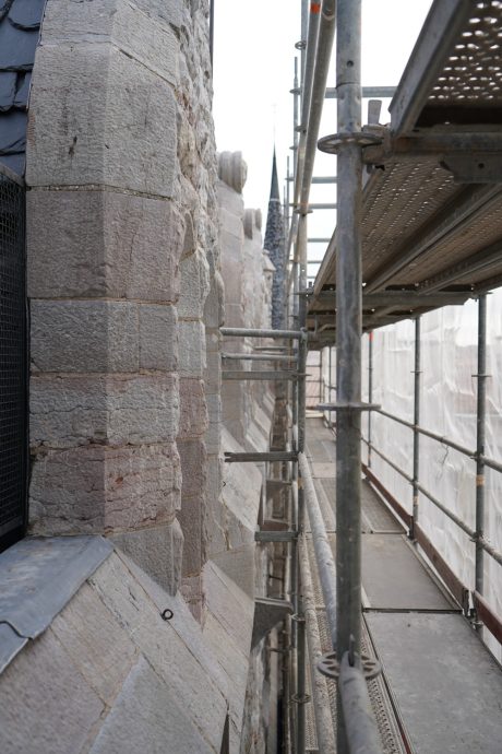 vira-arquitectura-restauracion-fachada-museo-casa-botines-fundos-23