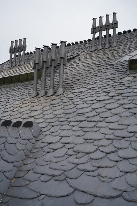 vira-arquitectura-restauracion-fachada-museo-casa-botines-fundos-27