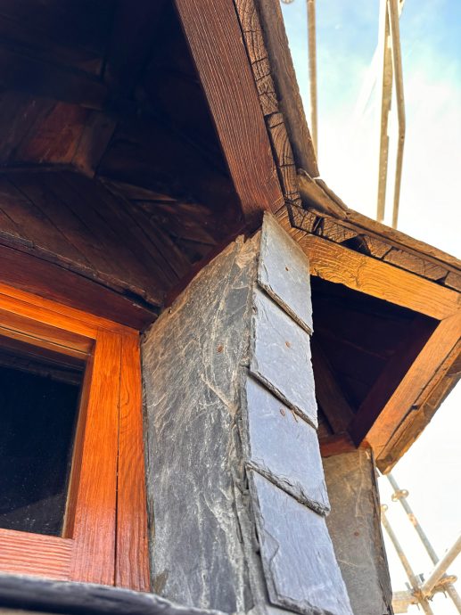 vira-arquitectura-restauracion-fachada-museo-casa-botines-fundos-30