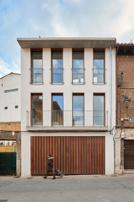 vira-arquitectura-vivienda-entre-medianeras-javier-bravo-03