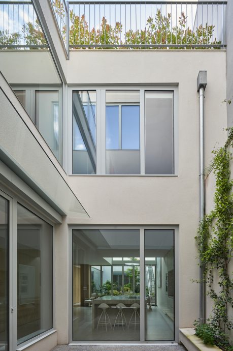 vira-arquitectura-vivienda-entre-medianeras-javier-bravo-06