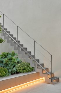 vira-arquitectura-vivienda-entre-medianeras-javier-bravo-19